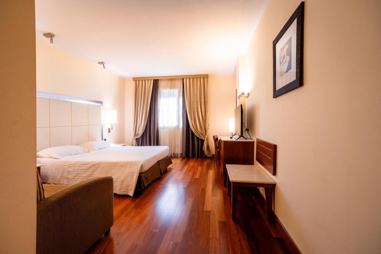 Hotel Airone - Ombrellone Incluso Al Bagno Dolce Vita A Marina Dal 1 Giugno Al 15 Settembre Grosseto Zewnętrze zdjęcie