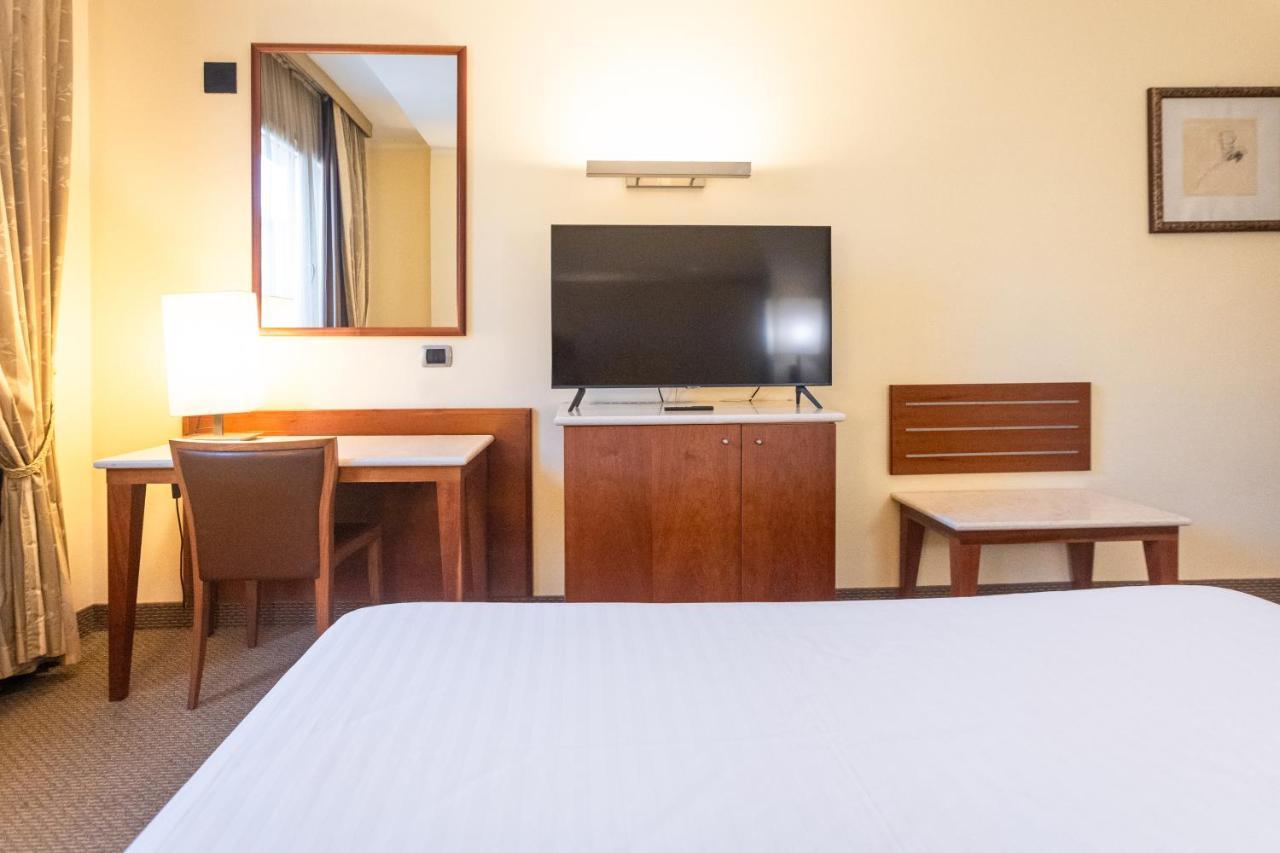 Hotel Airone - Ombrellone Incluso Al Bagno Dolce Vita A Marina Dal 1 Giugno Al 15 Settembre Grosseto Zewnętrze zdjęcie